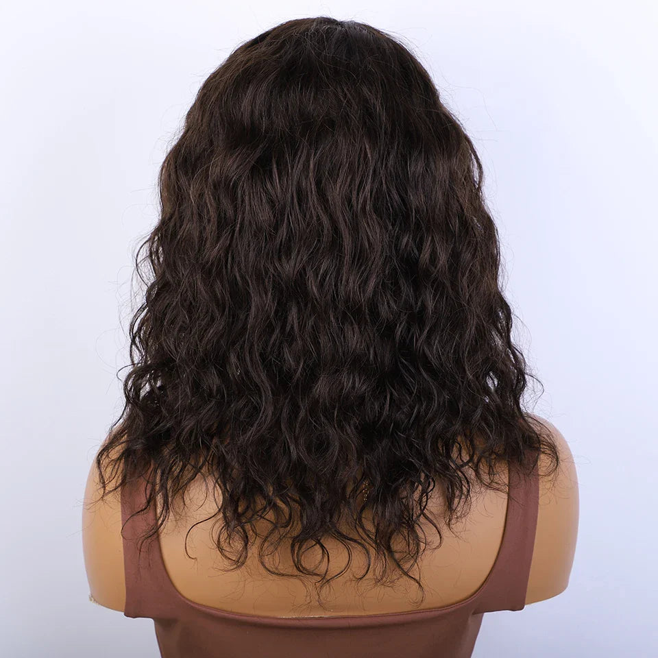 Perruque courte bouclée "Honey" en cheveux naturels, raie latérale, pré-épilée, grand volume, marron mélangé blond, sans colle, avec frange.