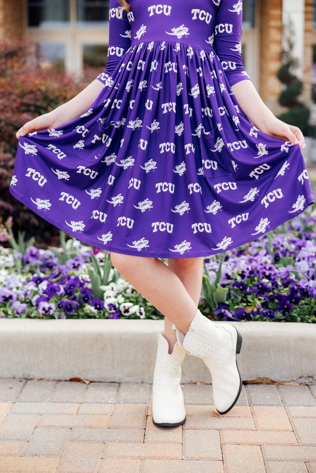 Robe tourbillonnante à manches 3/4 et poches TCU Purple Frog