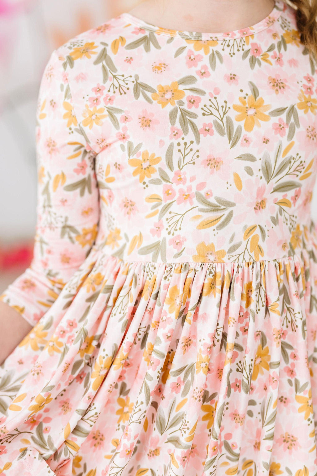 Robe virevoltante mi-longue Pretty Peachy à manches 3/4 et poches