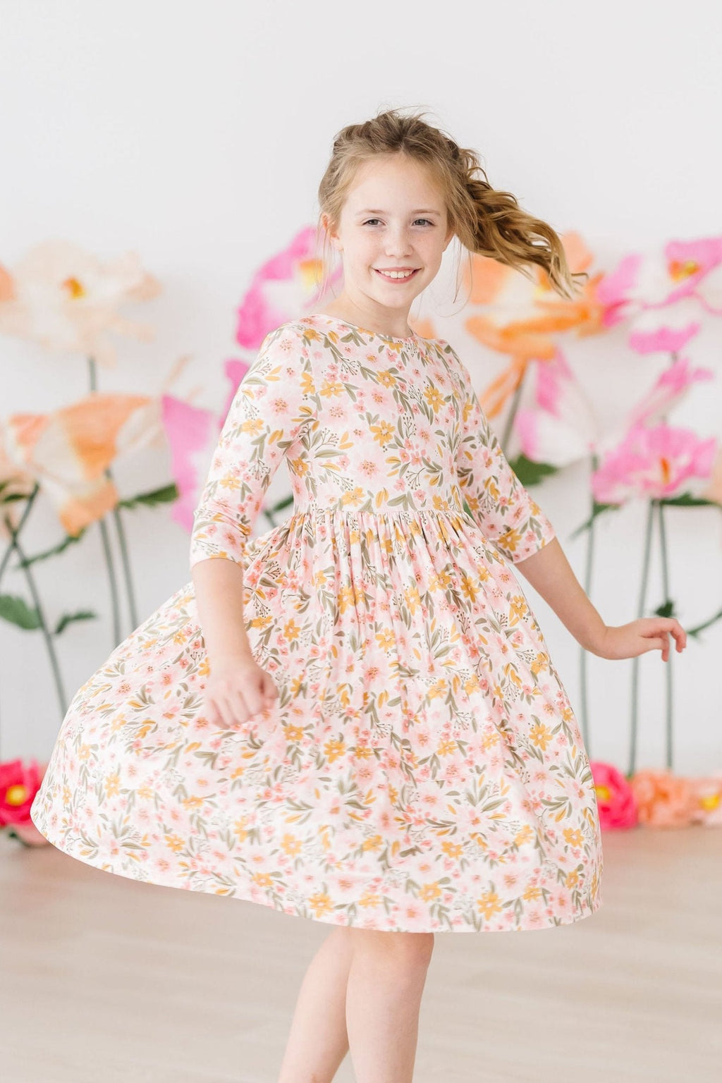 Robe virevoltante mi-longue Pretty Peachy à manches 3/4 et poches