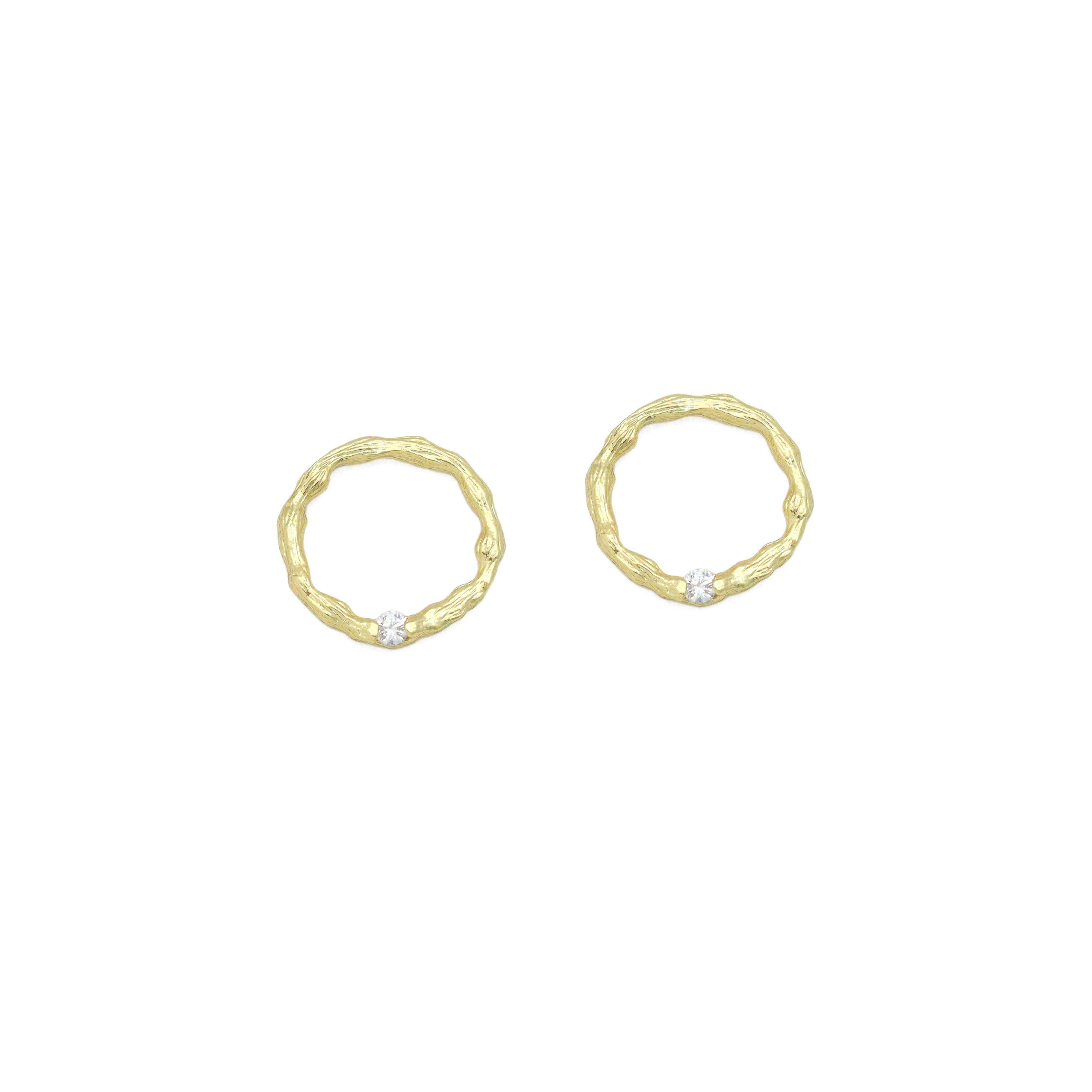 Hammered Closed Round Ring with CZ on, Close Ring for necklace bracelet Making, Sku#ZX234