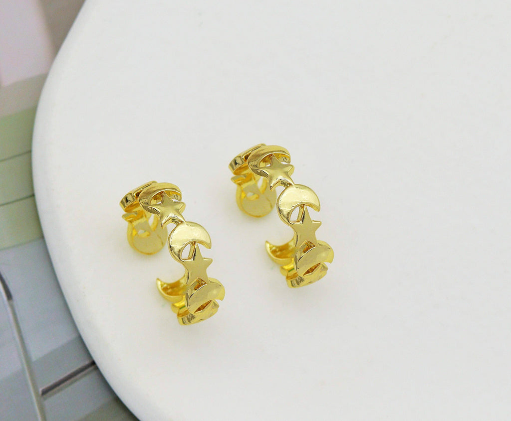 Plain Gold Star Moon Ring, Sku#LD294