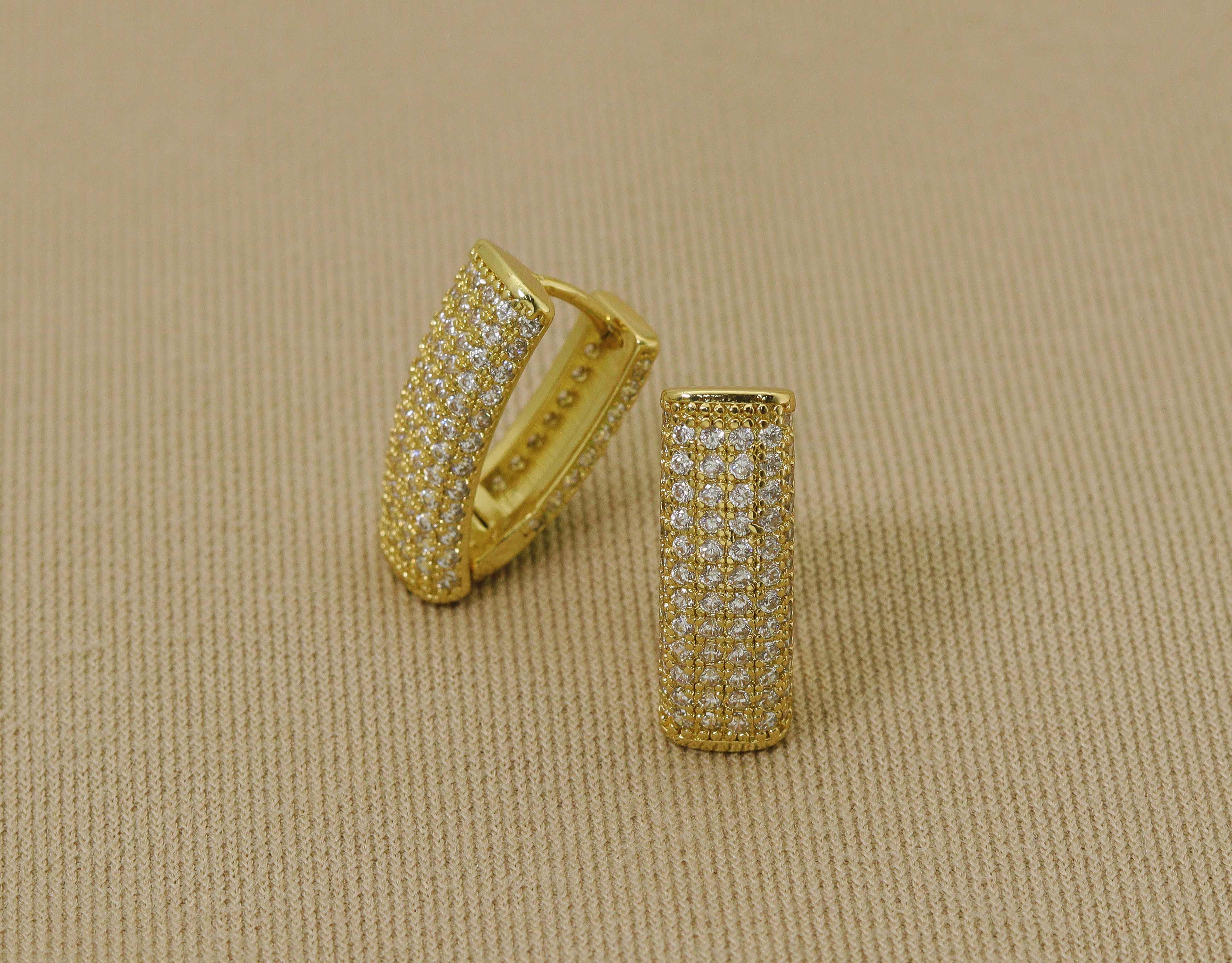 CZ Pave Triangle Shape Earrings, Sku#Y611