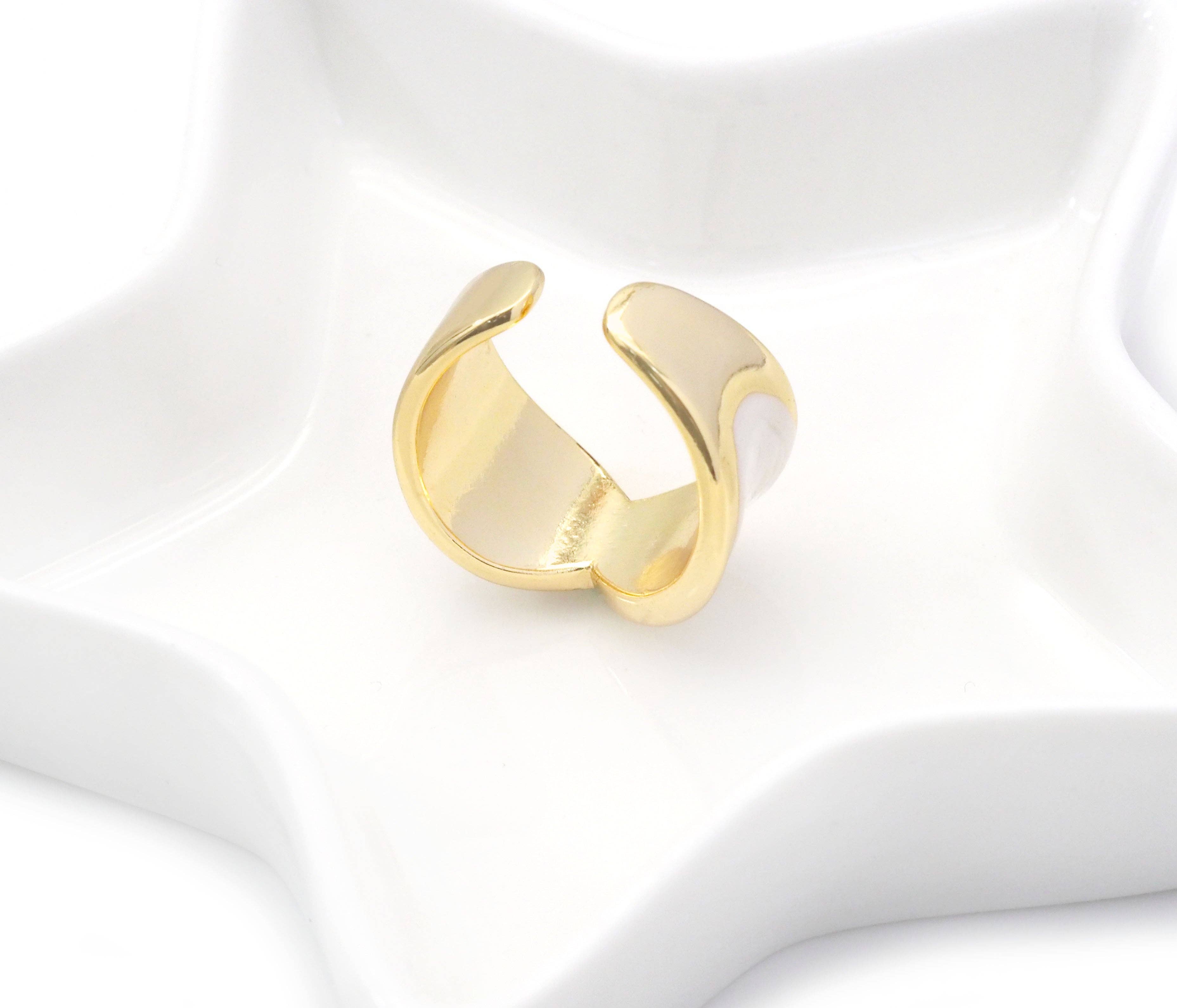 White Enamel Gold Bowknot Ring, Sku#LX125