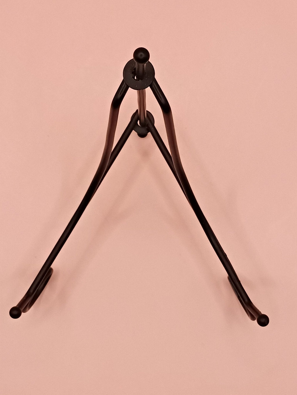 Black Metal Display Easel