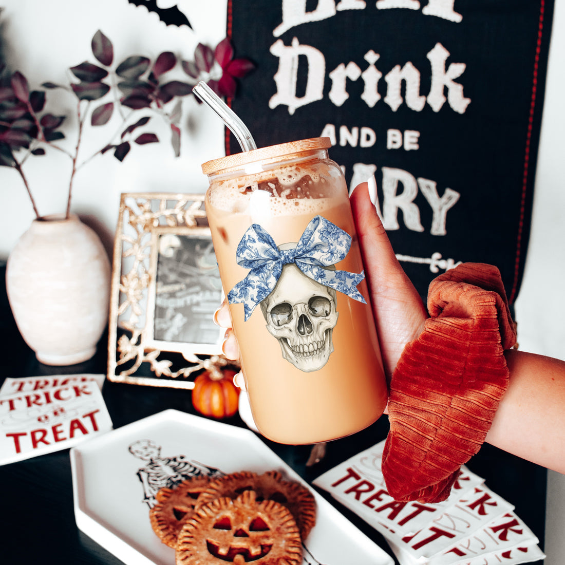 Bow Skull 20oz Insulated Glass Tumbler With Bamboo Lid And Stainless Straws