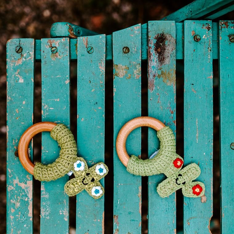 Cactus Wooden Teething Ring - Red Flower