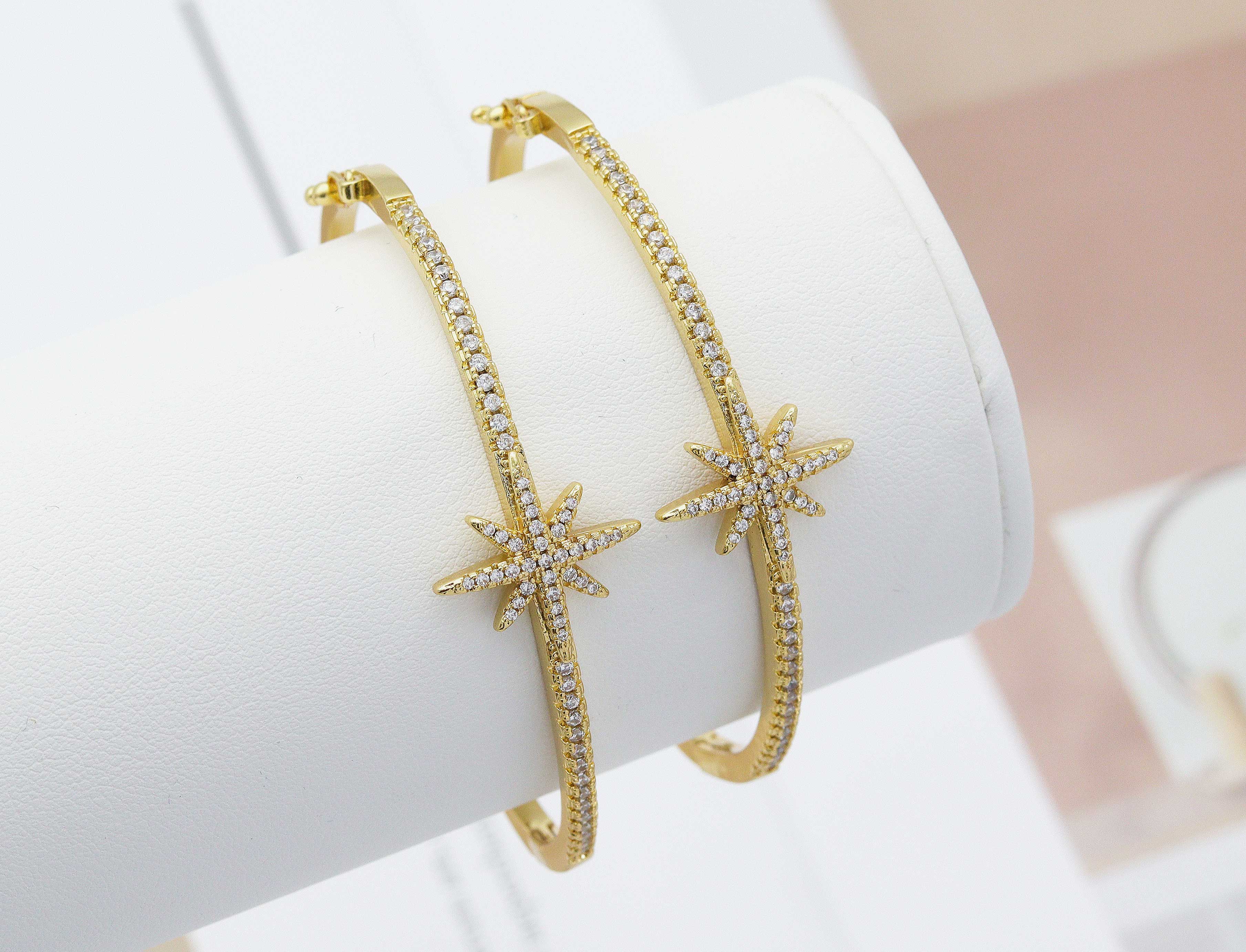CZ North Star Bangle Bracelet, Sku#X317