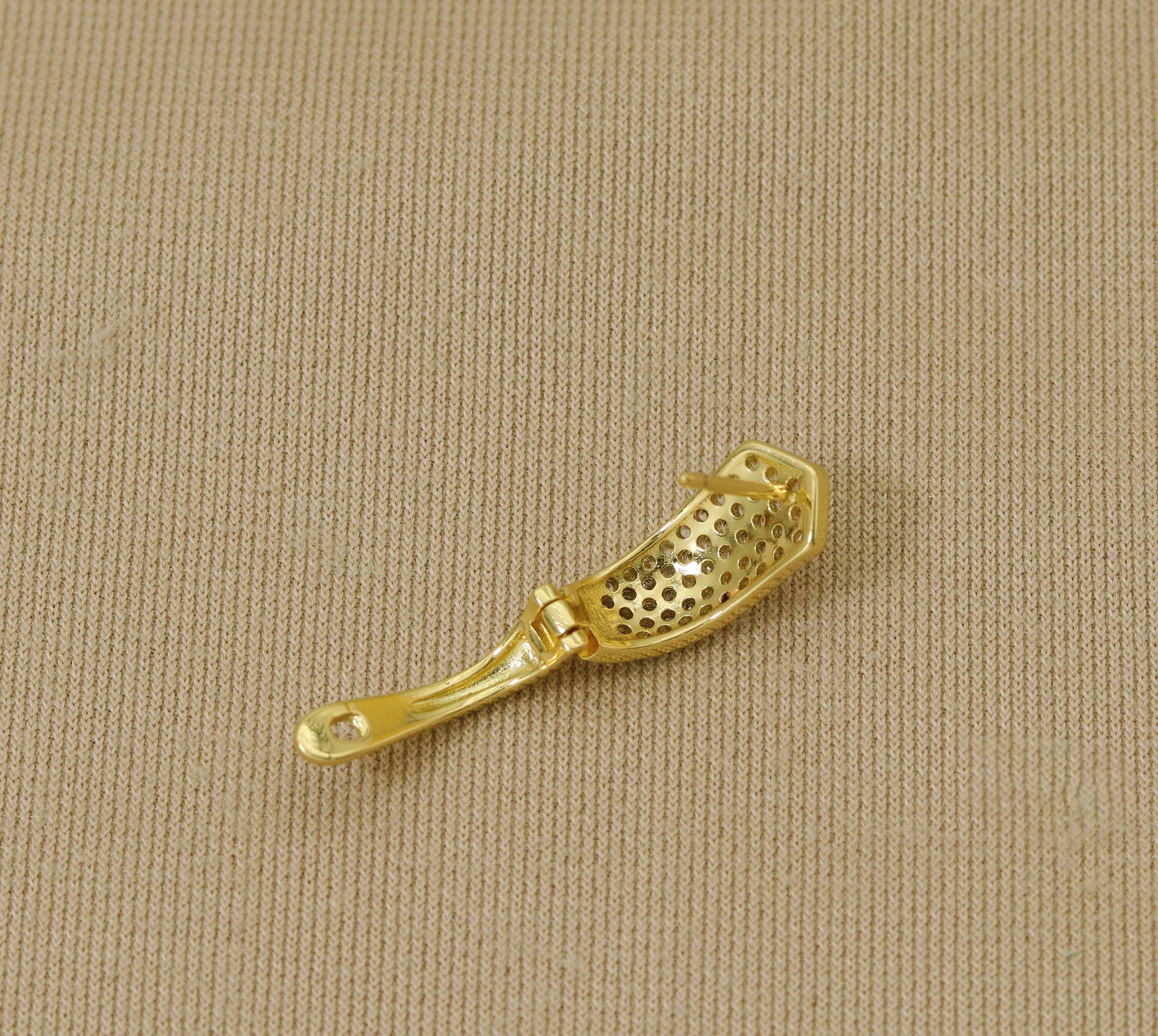 CZ Latch Back Thick Arrow Earrings,Sku#Y610