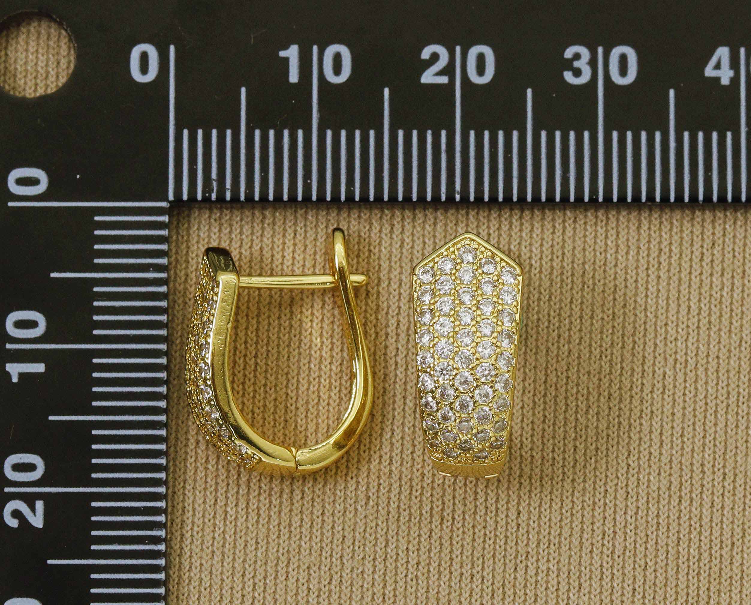 CZ Latch Back Thick Arrow Earrings,Sku#Y610