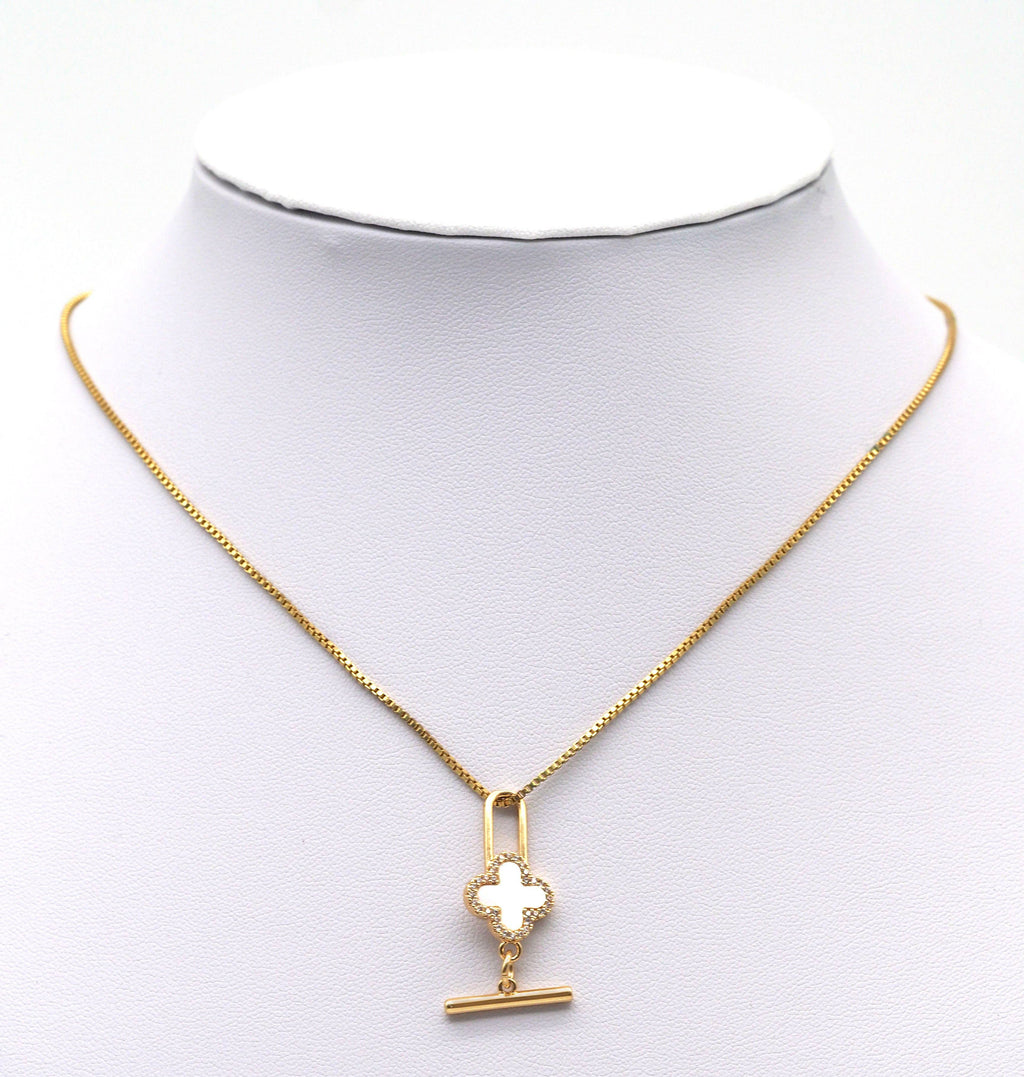 CZ Mother of Pearl Clover Toggle Clasp, Sku#ZX65