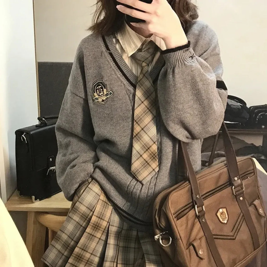 Gray Preppy Knitted Sweater – Vintage Oversized Japanese Style Pullover