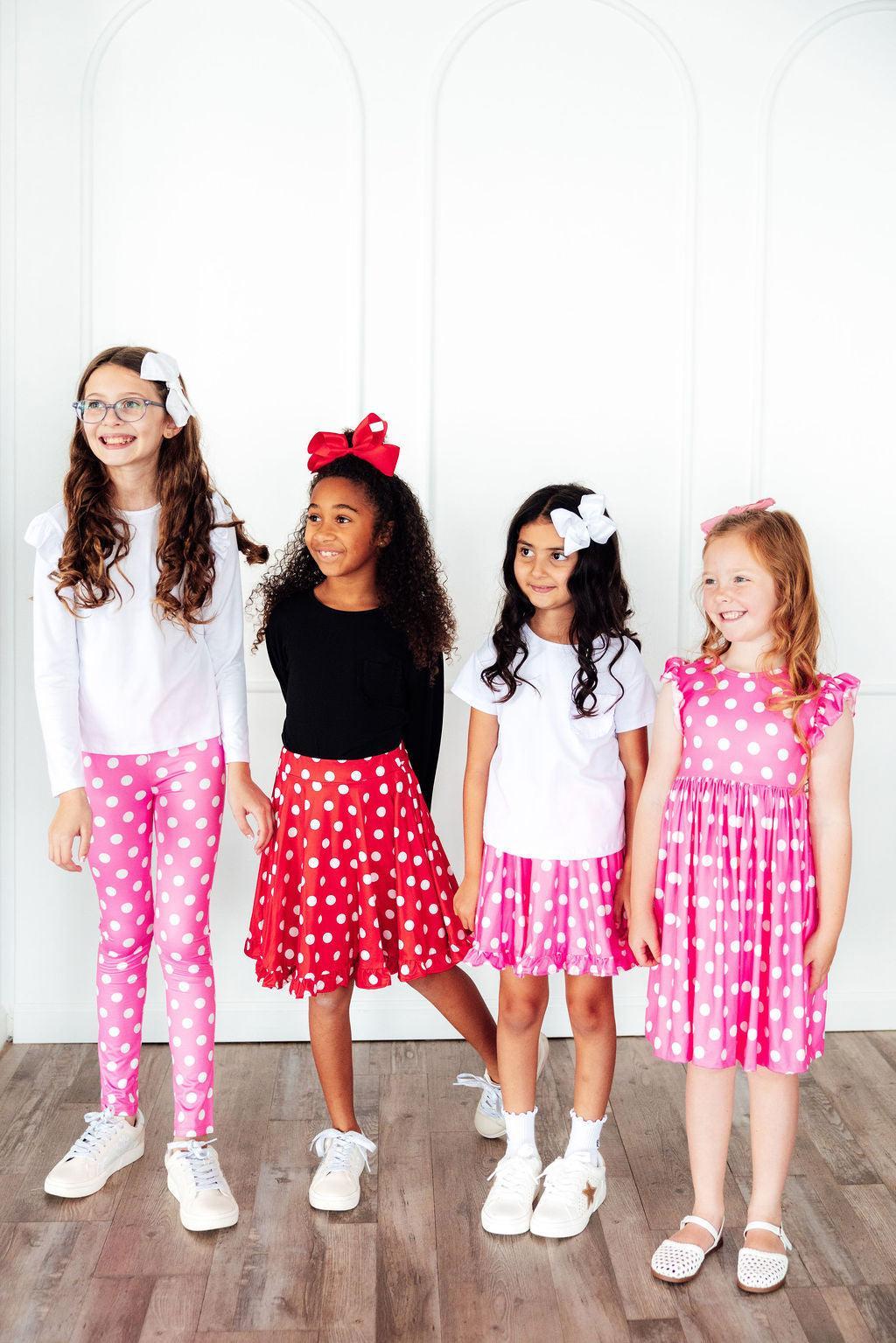 Robe tournante à manches volantées et pois roses