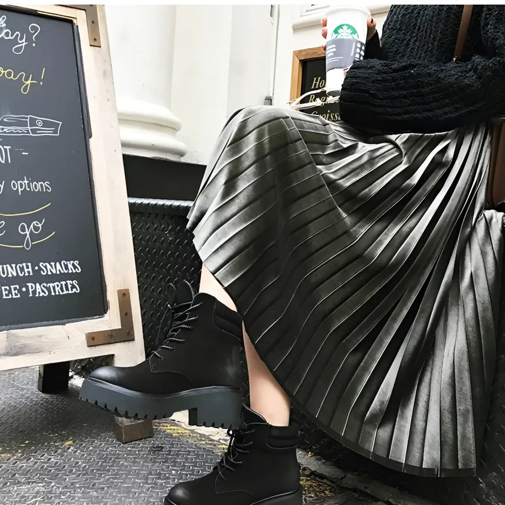 Elastic Waist Pleated Velvet Skirt