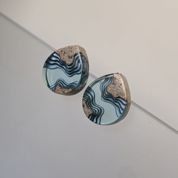 Ridge Stud Earrings – Aquamarine & Ultramarine Resin Teardrops