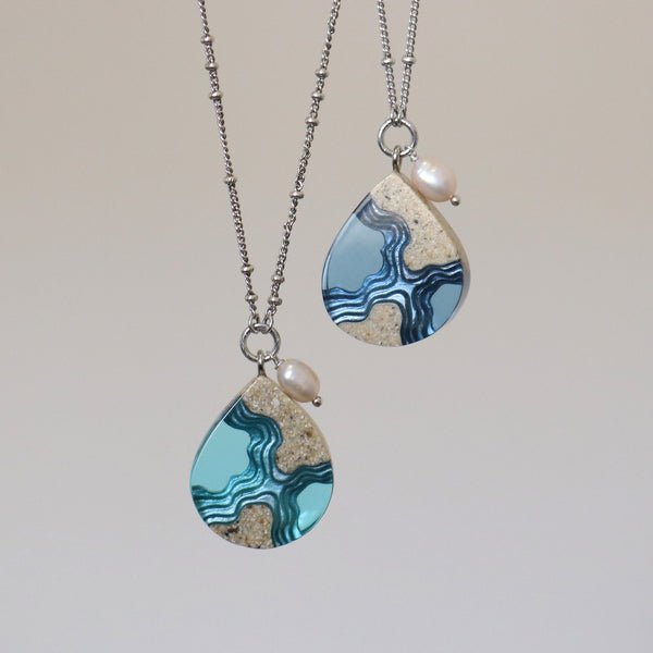 Tombolo Necklace – Aqua & Ultramarine Resin with Freshwater Pearl